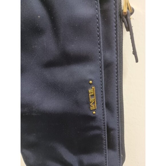 TUMI Voyageur Double Zip Wristlet Travel Purse Wallet Nylon Navy Blue 4.5"x8" - Picture 3 of 8